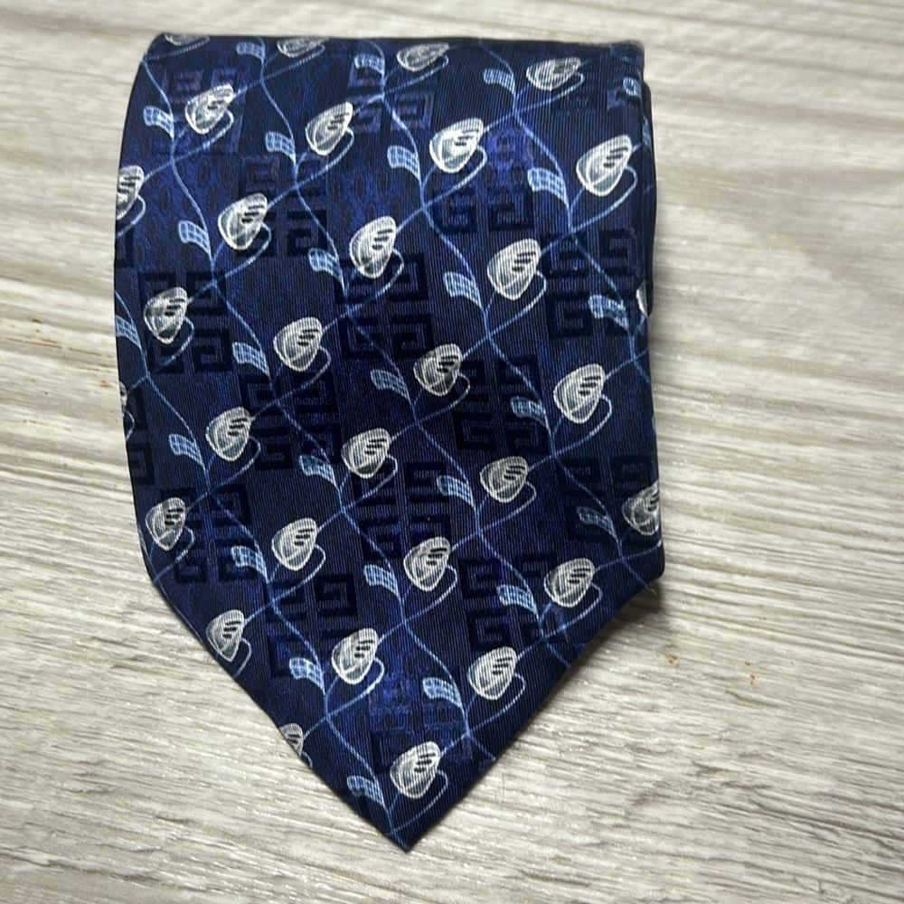 Givenchy Silk Tie Made in Italy Navy Blue - Picture 2 of 5